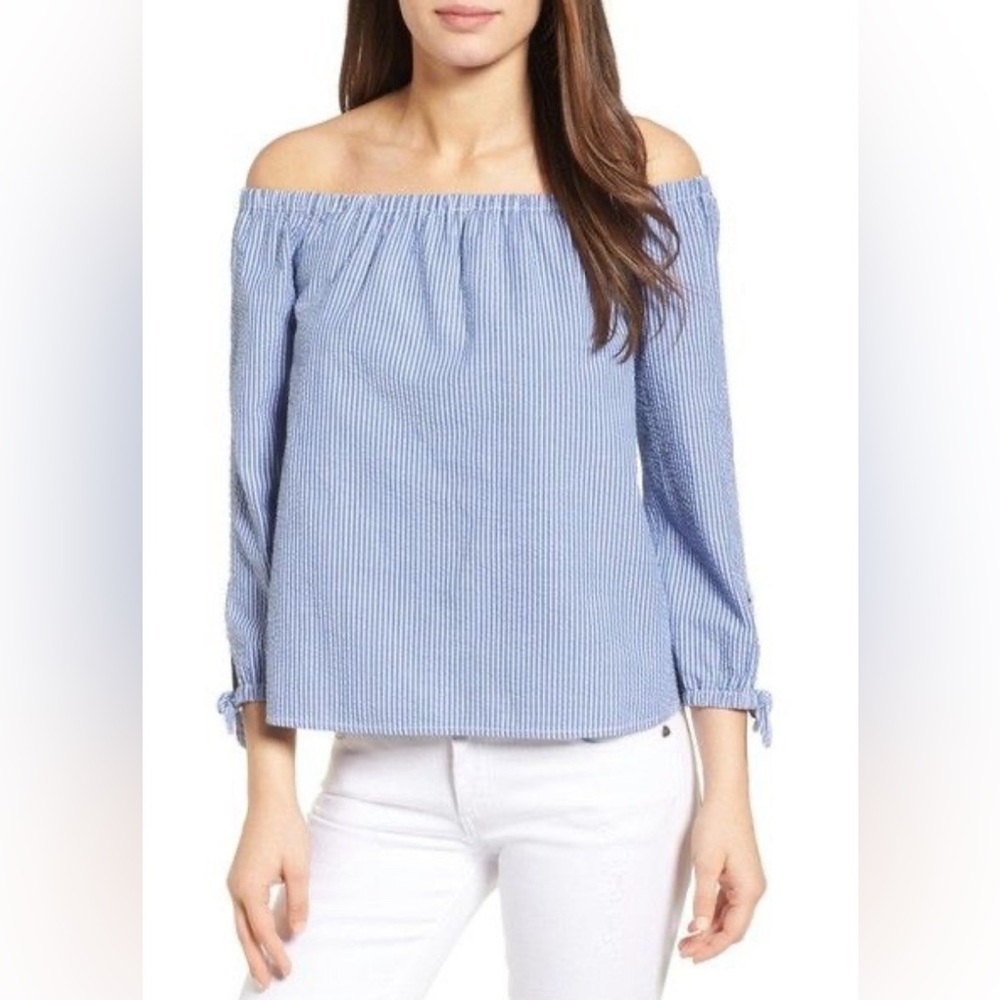 Women’s Vineyard Vines Off the Shoulder Sheersucker Blue and White Top